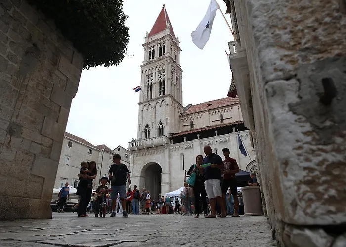 Toni Apartamento Trogir